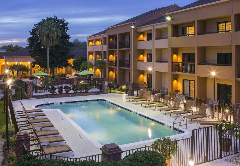 Courtyard By Marriott Orlando Airport Hotel Exterior photo