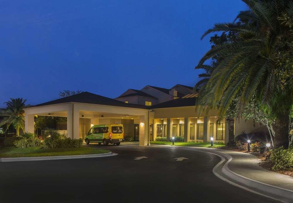 Courtyard By Marriott Orlando Airport Hotel Exterior photo